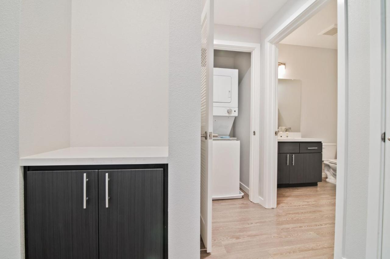 Bluebird Suites In Менло Парк Екстериор снимка